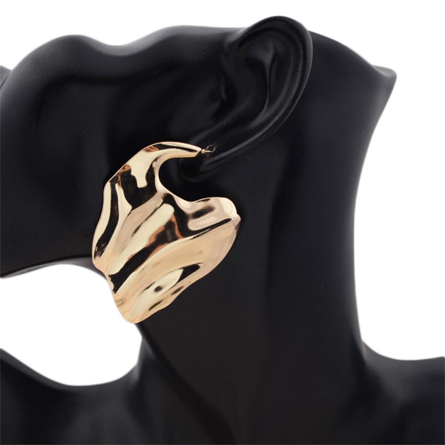 New Fashion 2 Color Love Hoop Earrings Romantic Light Luxury Creative Geometric Earring for Women Jewelry Gifts stud earrings