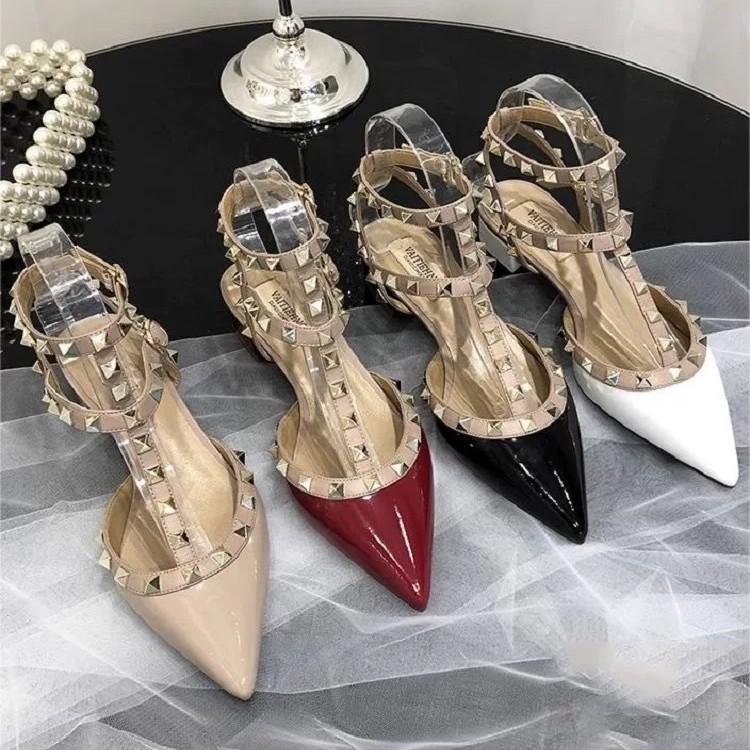 Spring and summer new thick heel rivet pointed single shoes femininity straps willow shoes nude middle heel bag head sandals