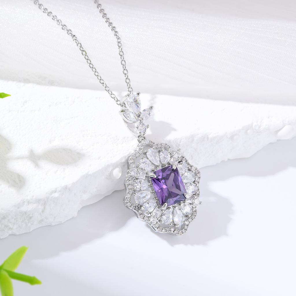 Luxury High Carbon Diamond Inlaid Diamond Rhombus Pendant Sea Blue Ice Flower Cut Trend Necklace Jewelry Spot