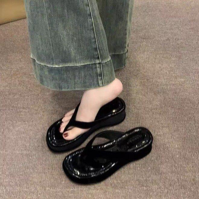 Thick-soled Flip-flops Shoes Women's Shoes Wear 2024 New Summer Fashion Heightening French Small Sandals Sandals