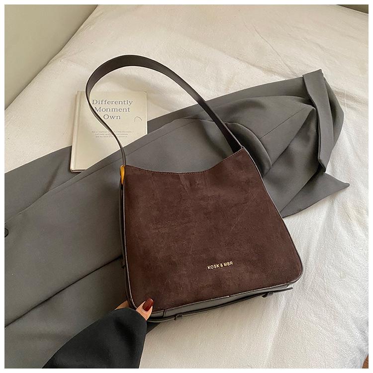 High-value Suede Large-capacity Commuter Tote Bag Women's Bag Winter New Lazy Wind Casual Messenger Bag