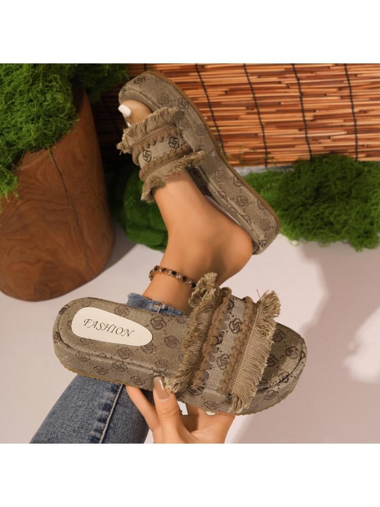 

Fashion 2025 Summer Beach Vacation Casual Flat Rubber Sole Women s Sandals and Slippers 36