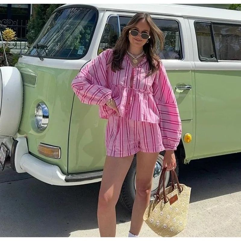 

Two Piece Set of Striped Lace Lantern Sleeve Lace-up Lantern Sleeve Two-piece Set Pink S