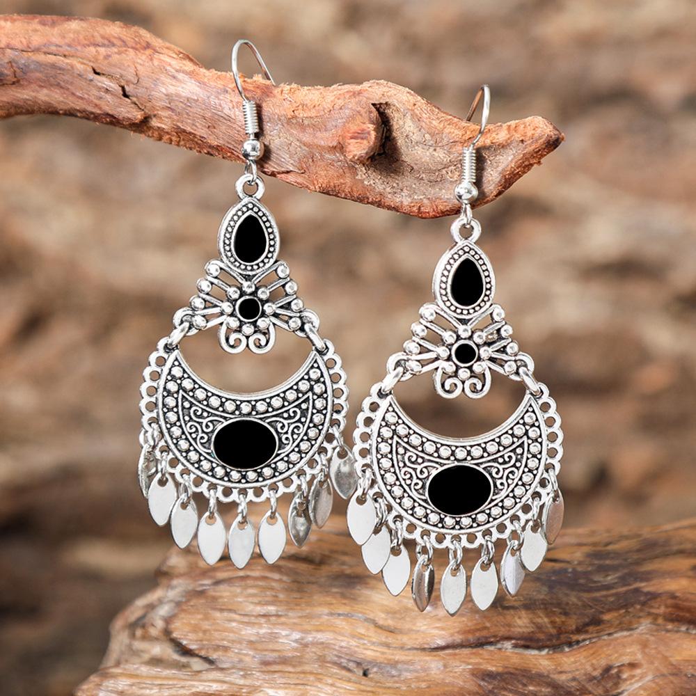 Retro Ethnic Style Bohemian Autumn and Winter Earrings, Earrings, Tassels, Temperament and Fashionable Ear Hooks