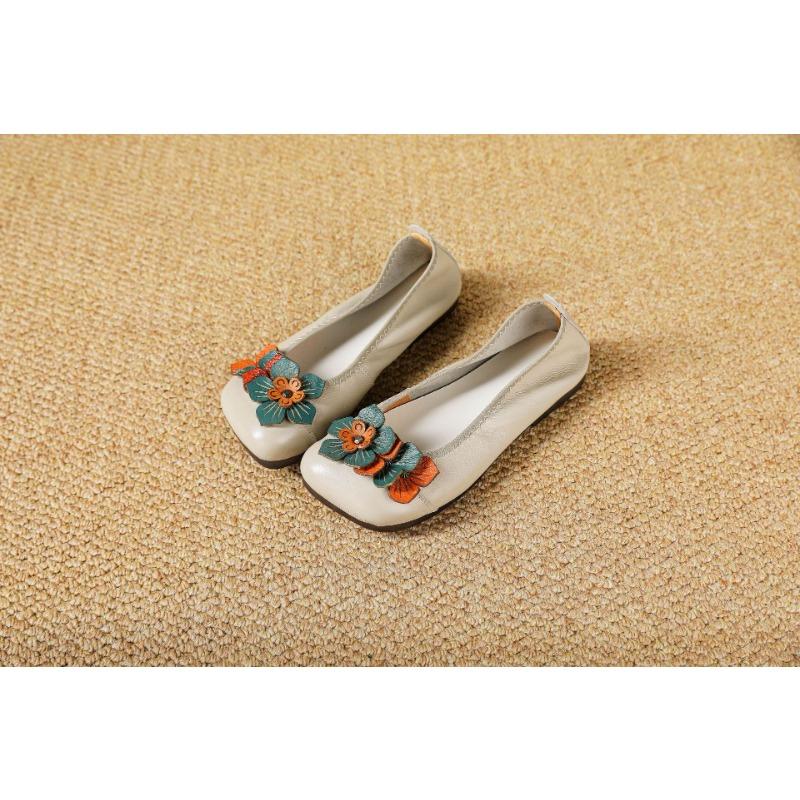 Spring, Summer and Autumn Casual Leather Women's Single Shoes, Flower Light Mouth Round Head Sole Heel Solid Color First Layer Cowhide