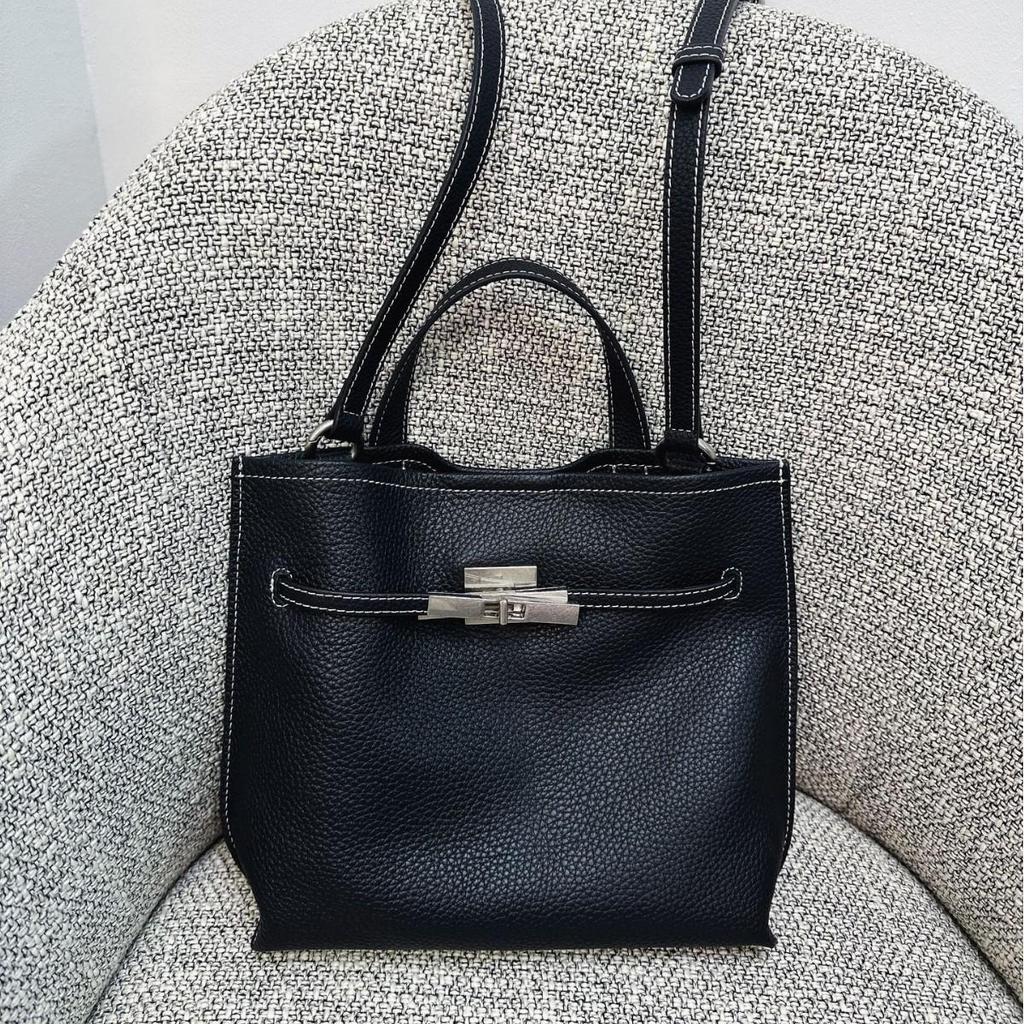 Niche Design Lock Buckle Leather Bucket Bag Pebble Pattern Top Layer Cowhide Large Capacity Portable Commuter Shoulder Bag