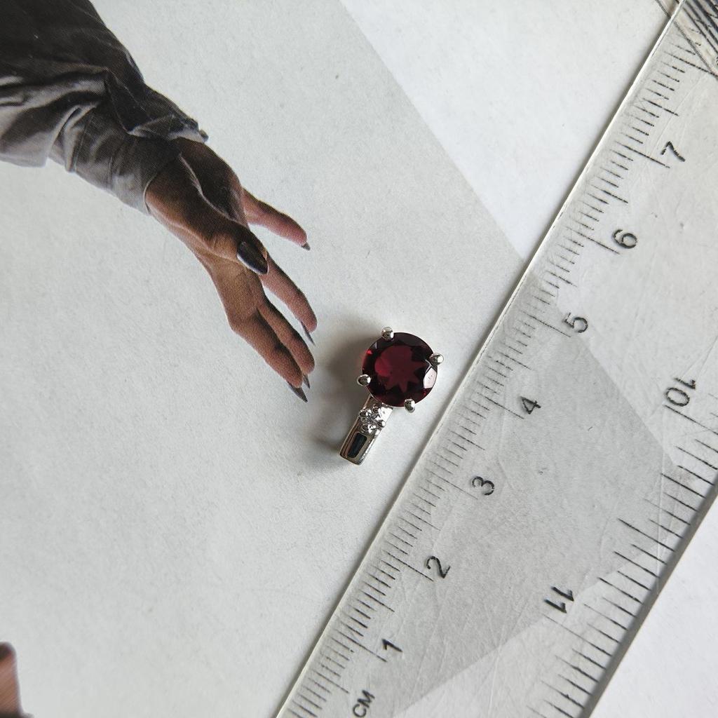 Серебряная подвеска с гранатом nano 1.45ct, фианитами (60002160)
