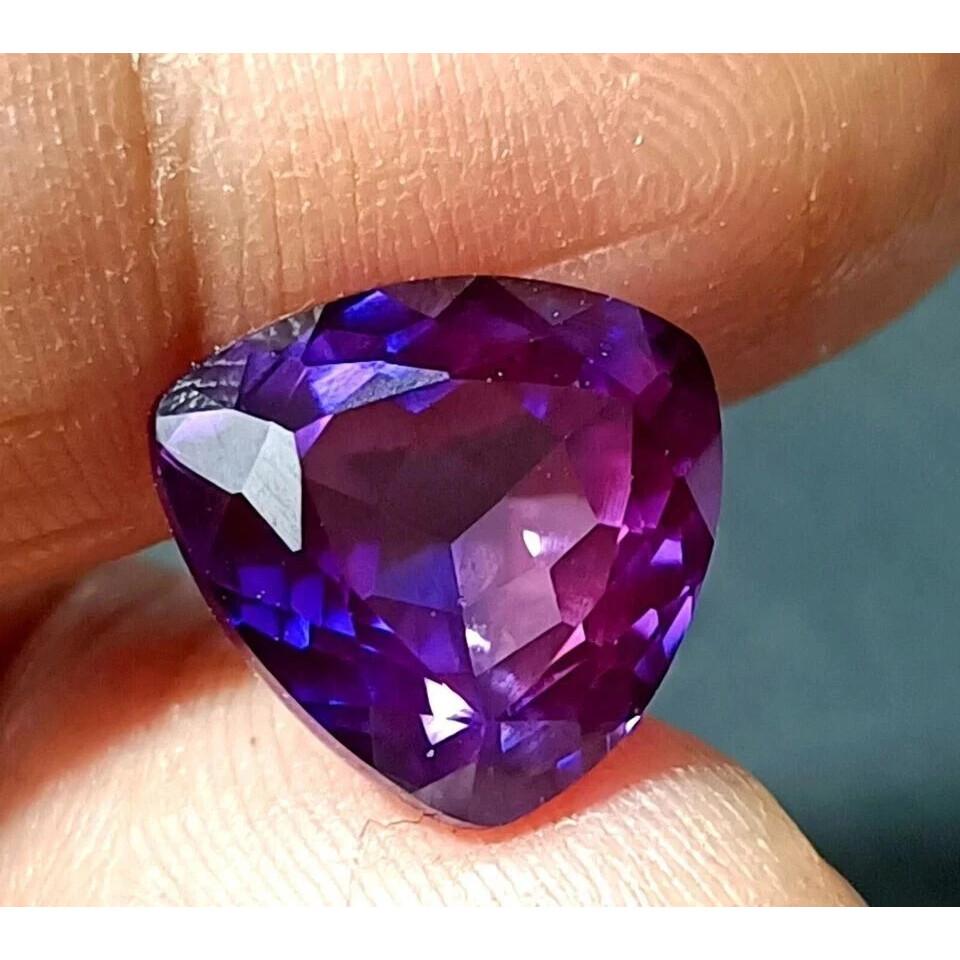 Stunning Purple Blue Trillion Sapphire Ceylonloose Natural 11-12 Ct Gemstone