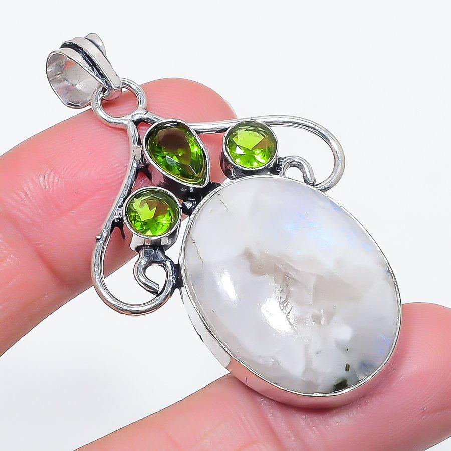 

Natural Moonstone, Peridot 925 Sterling Silver Jewelry Pendant 2.17 b3f22