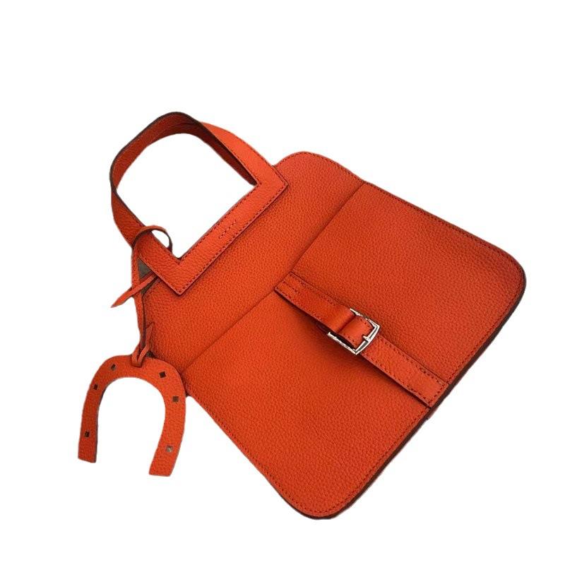 2026 Nuova Borsa da Donna Mini a Forma di Ferro di Cavallo 21,28 cm in Pelle Fibbia Dorata Argento Portatile a Tracolla