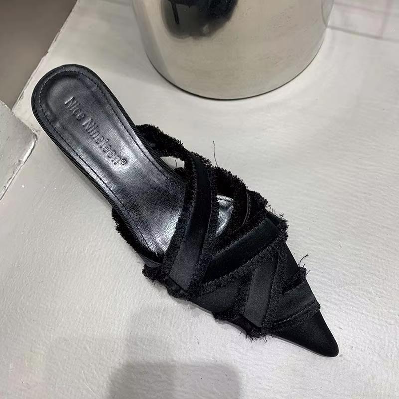 Fashion 2025 Women Mules Elegant Sandals Pumps Summer Female Shoes Low Heels New In Fashion Ladies Sandal Pointed Toe Slides Footwear