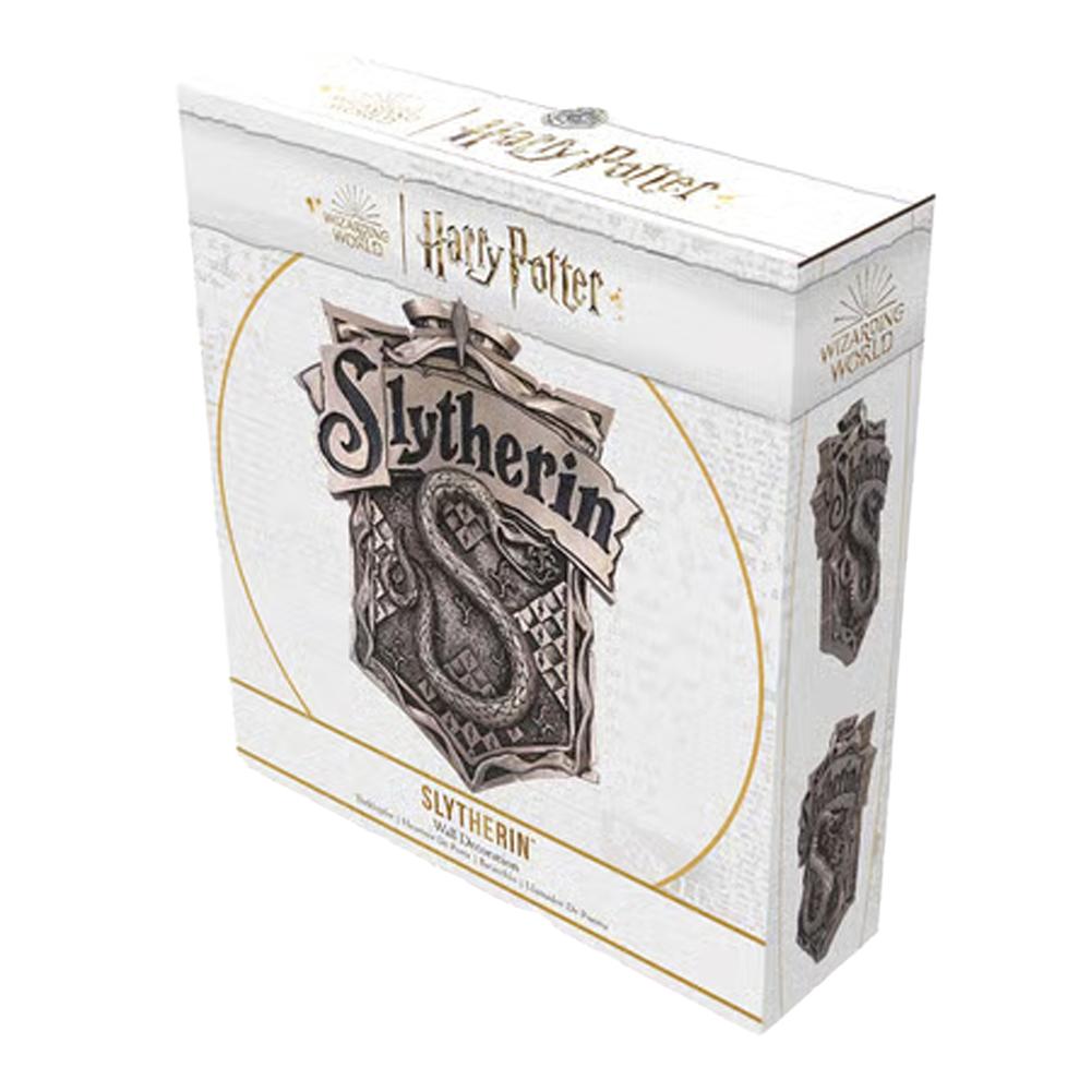 HARRY POTTER Nemesis Now Slytherin Plaque