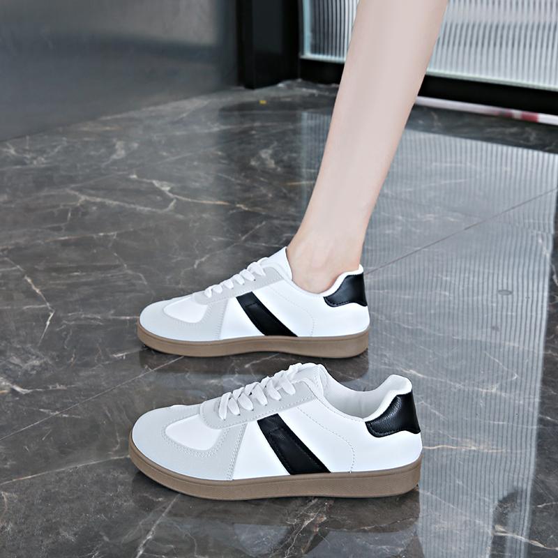 Leisure Sports Shoes for Women Comfortable Soft Bottom Outdoor Walking Shoes Lady Flats New Low-top Vulcanize Shoe