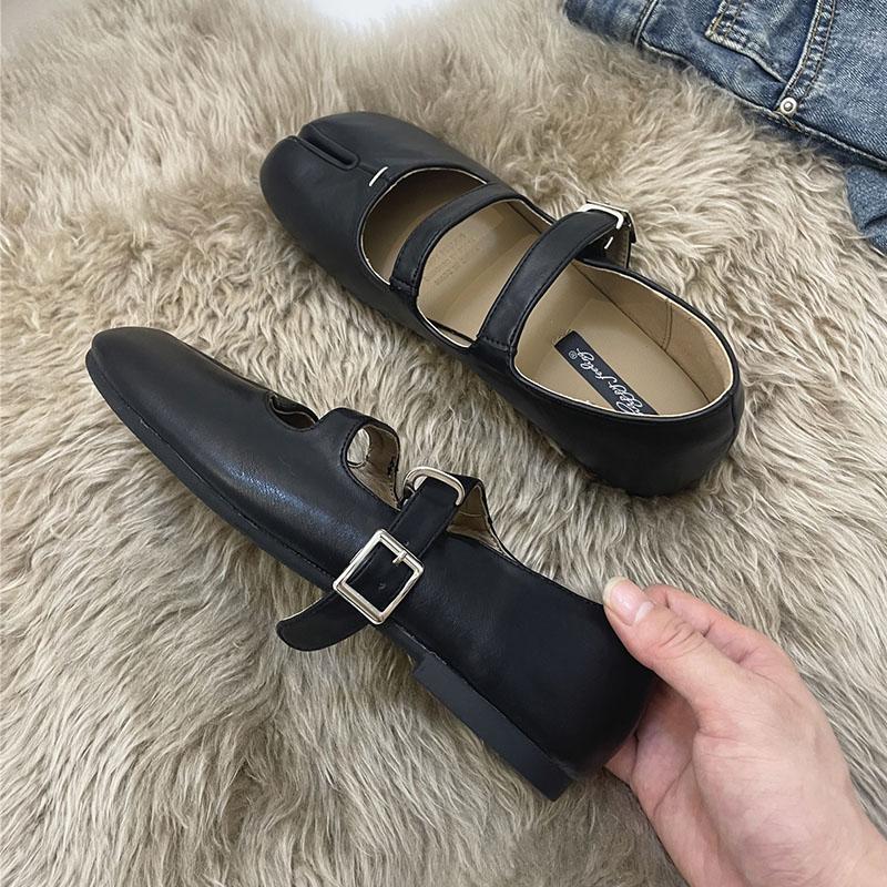 Mode Luxe Féminin Étrange Chaussures d'Orteil Ballerines Femmes Chaussures Mary Janes Sangle à Boucle Mode Ballerines Plates Peu Profondes pour Dames Avec Chaussures