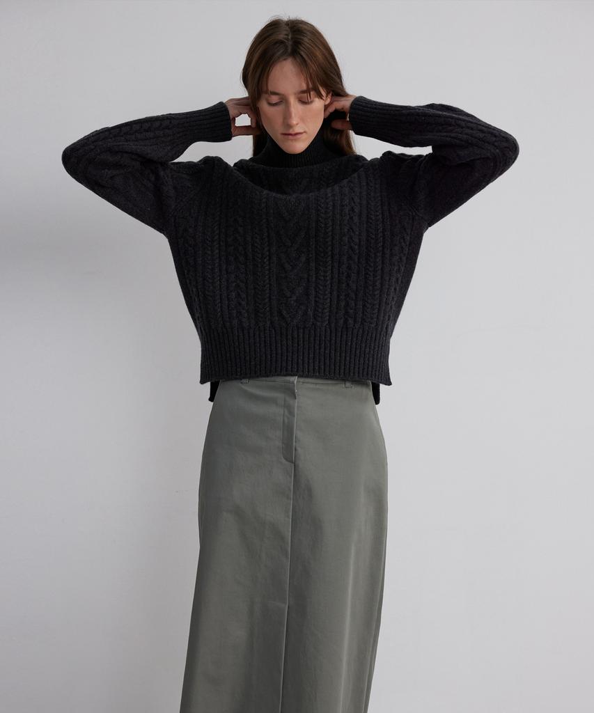 Deolum Cable Turtle Neck Sweater_Gray
