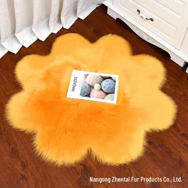 Thickened Round White Imitation Wool Carpet for Children's Bedroom and Living Room