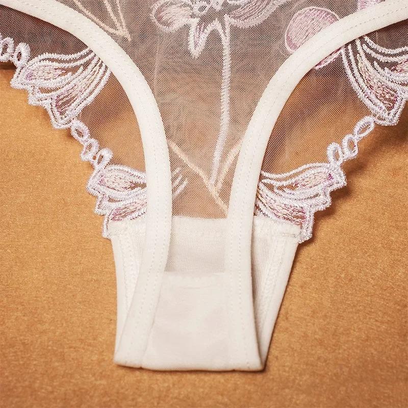 New Sexy Lace Floral Thong Ladies Panties Embroidered Mesh Yarn Perspective Young Women Girls Underwear Thongs Sexy Lingeri