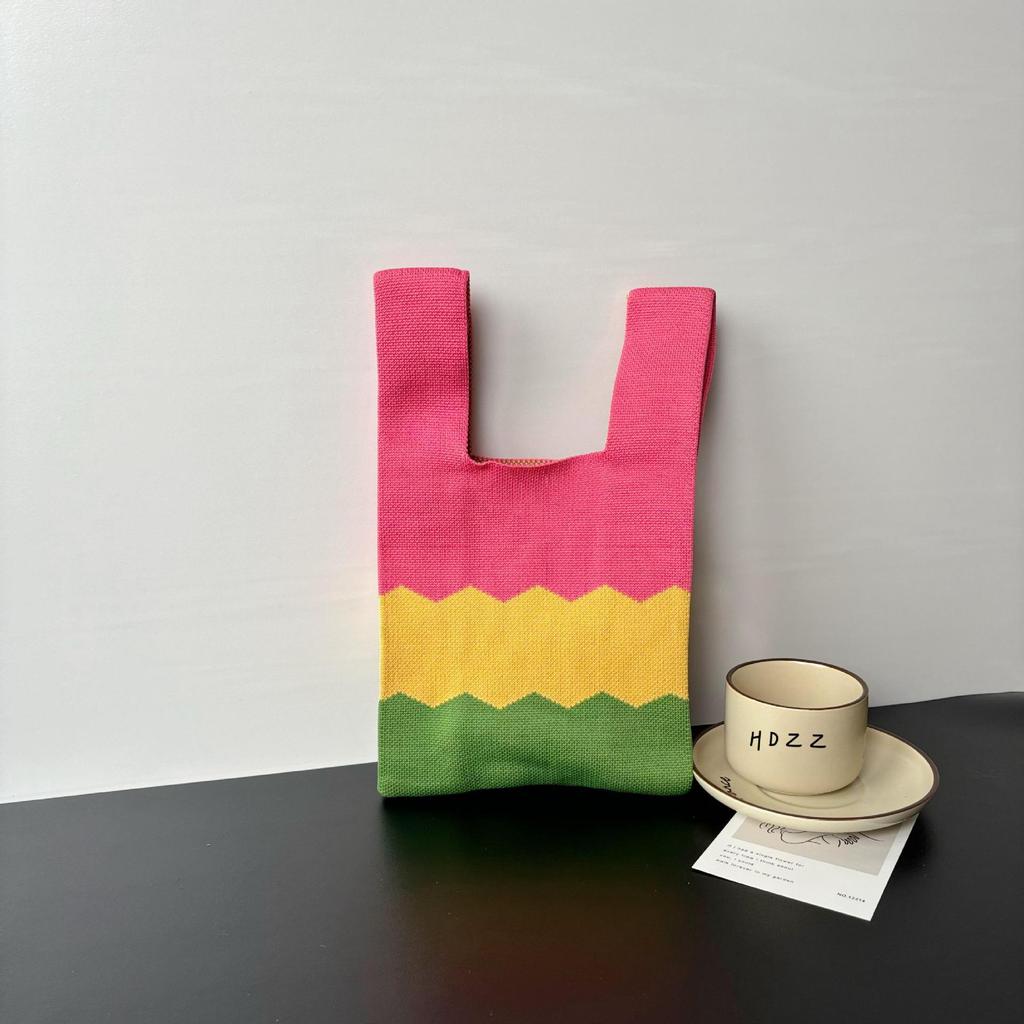Knitted bag female animal tote bag cute souvenir snack bag versatile vest bag bucket woven gift bag