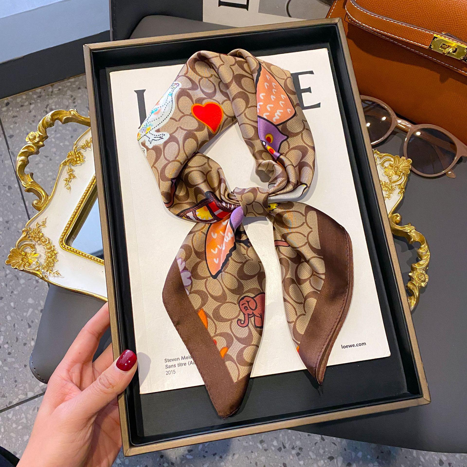 

Женский шелковый шарф: Универсальный квадратный узор на весну/осень, идеально подходит для рубашек, элегантный аксессуар для шеи или повязки на голову 70x70