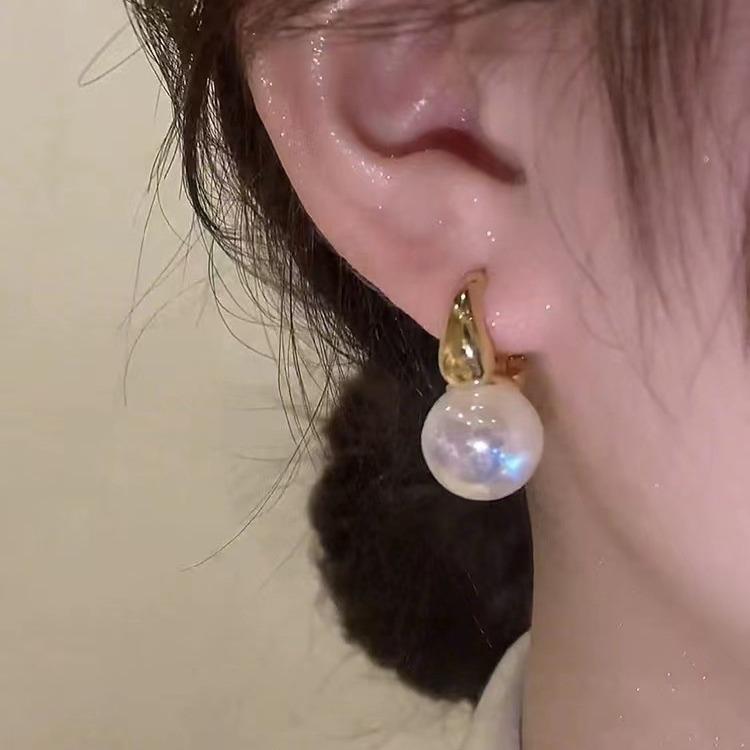 Trendy Charm Pearl Hoop Earring for Women Dangle Earring Wedding Bride Accessories Jewelry Gift