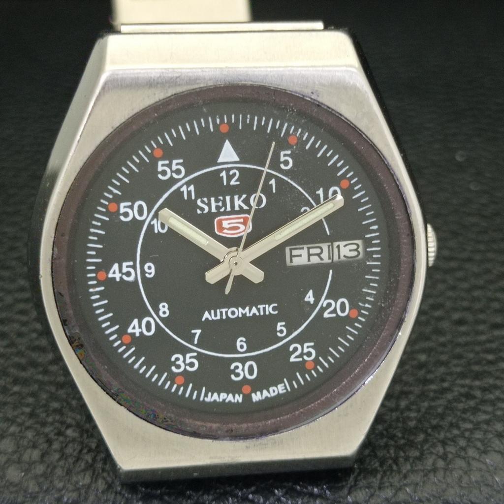 GENUINE VINTAGE SEIKO 5 AUTOMATIC JAPAN MENS BLACK COLOR DIAL WATCH A500097-2 R151a-a500097