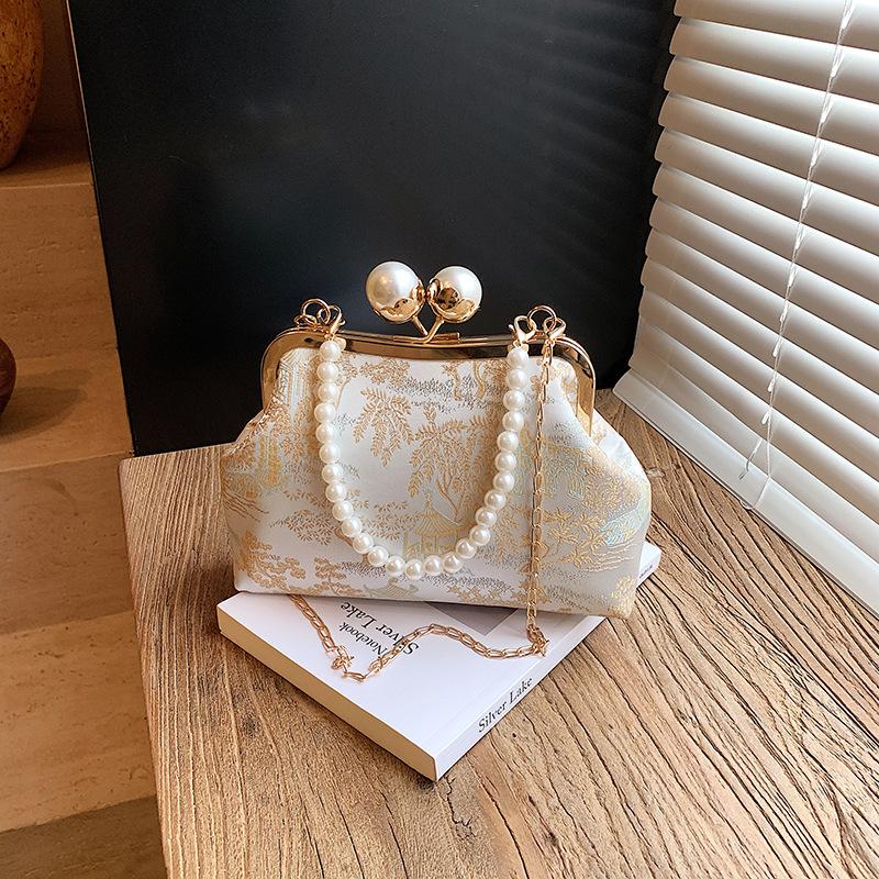 2025 Autumn New National Style Embroidery Bag New Popular Exquisite Portable Gold Bag Pearl Chain Messenger Bag Women