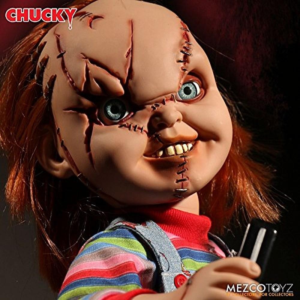 Mezco Toyz Child's Play Chucky 15-Inch Talking Megascale Figure