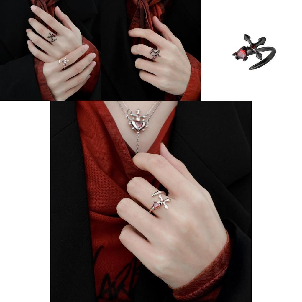 Einzigartiger dunkler ästhetischer verstellbarer offener Fingerring für Damen im geometrischen Kupferdesign