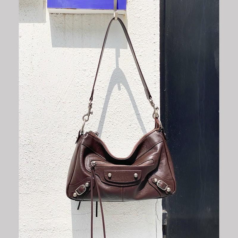 

Top Layer Vegetable Tanned Cowhide Bajia Rivet Locomotive Bag Tote High-end Large-capacity Single-shoulder Cross-body Women 28x9x19CM кавовий