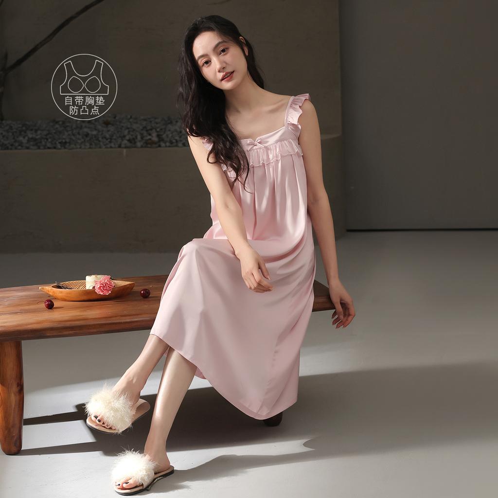Sexy nightgown for women, summer thin ice silk spaghetti strap extra-long dress, beautiful back, faux silk, high-end dress