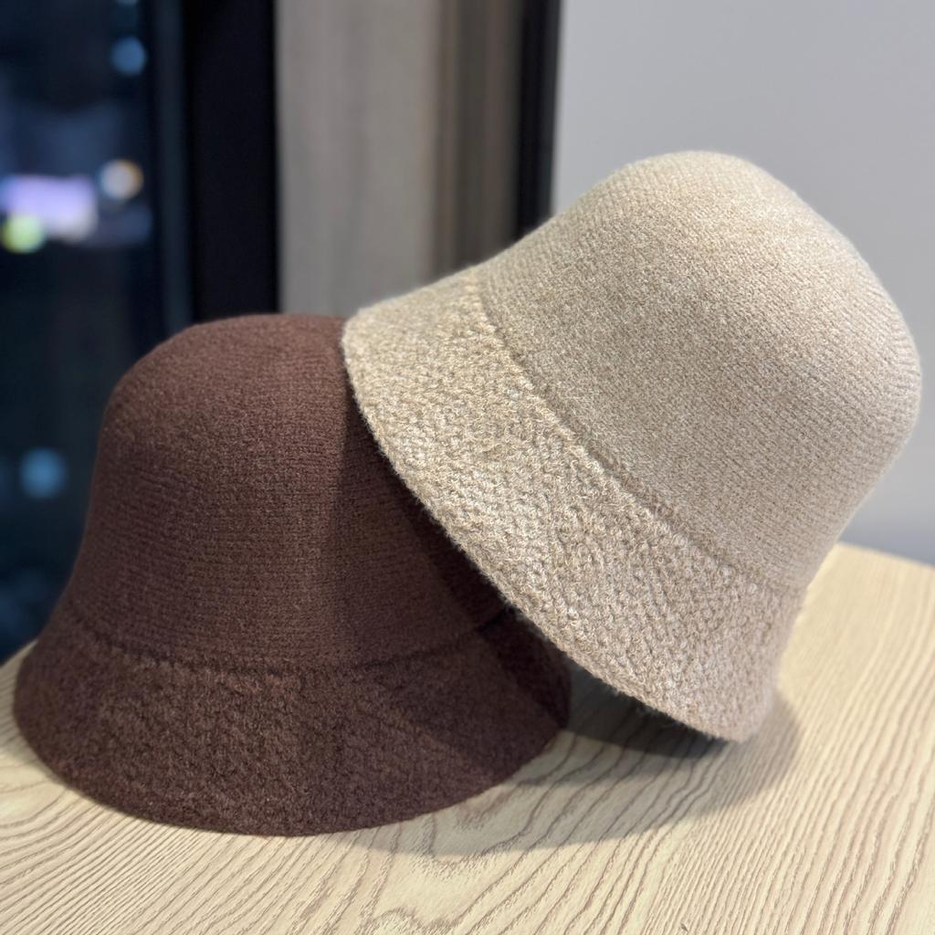 Vielseitiger, einfarbiger Bucket Hat für Herbst und Winter, Damen, japanischer Retro-Stil, zeigt Gesicht, kleiner Ohrenschutz, Fischerhut, trendig