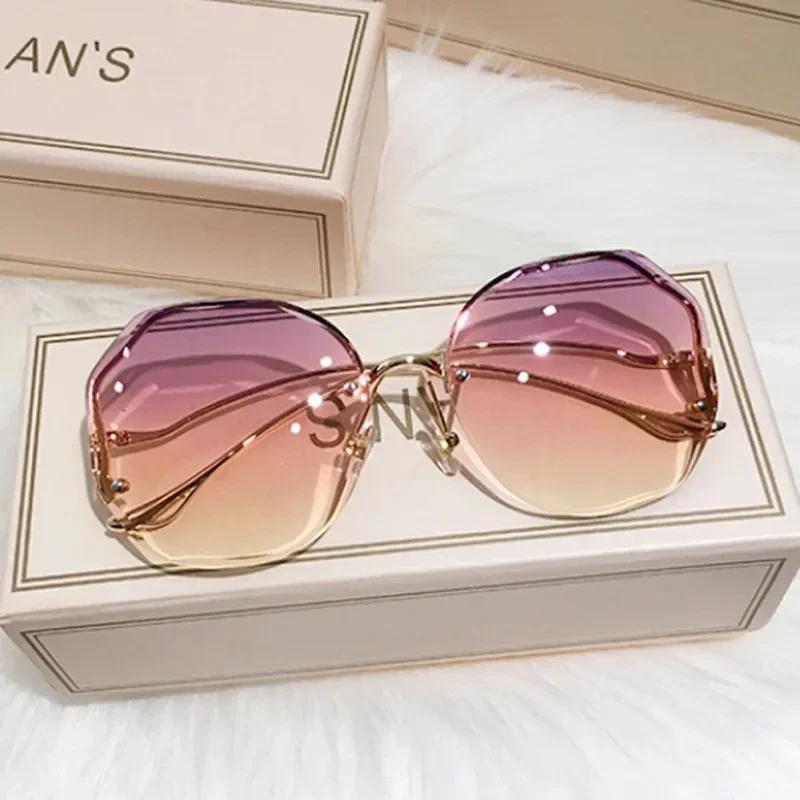 Elegant Square Sunglasses Women Men Designer Mirror Travel Shades Casual Outdoor Sun Glasses Unisex Fashion UV Protection