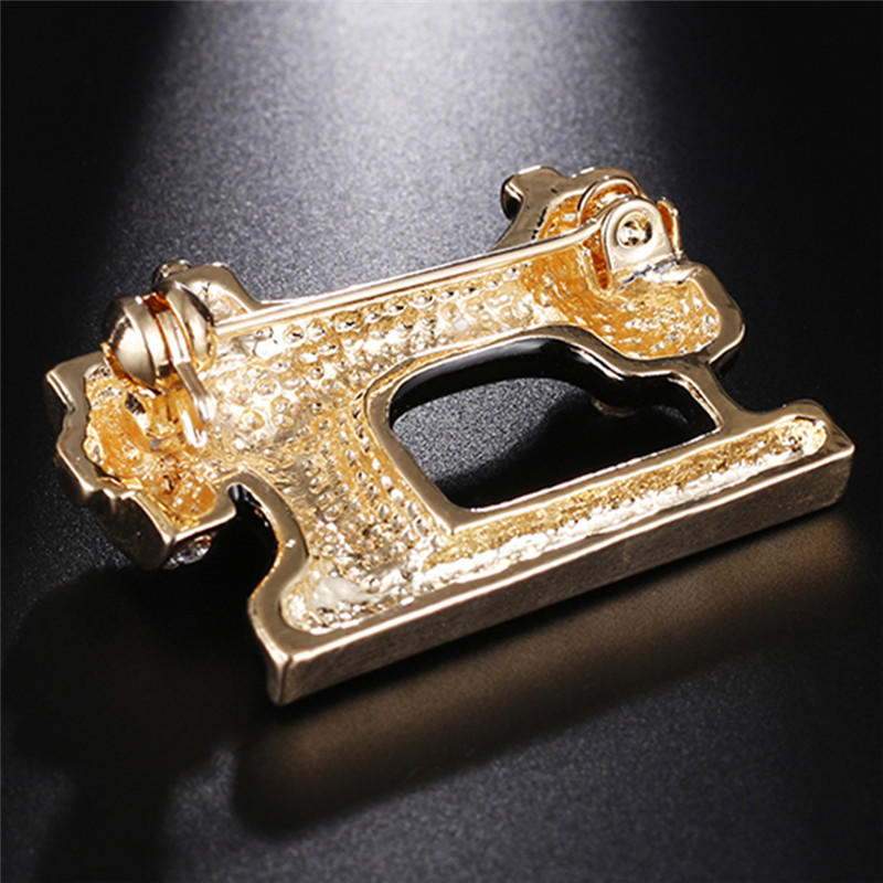 Sewing Machine Brooch Pin Black Enamel Brooch Collar Scarf Decoration Jewelry