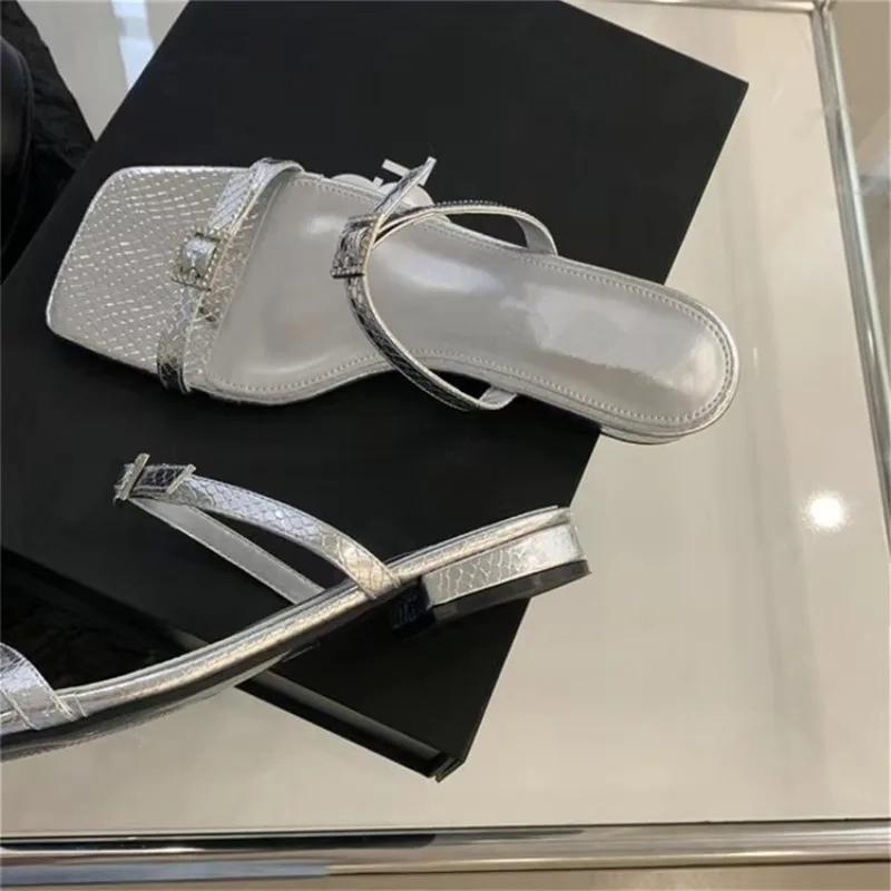 2024  The New Sandals Women Summer Fashion Elegant Non-Slipl Luxury Ladies Slippers Rivet Rhinestone Low Heels