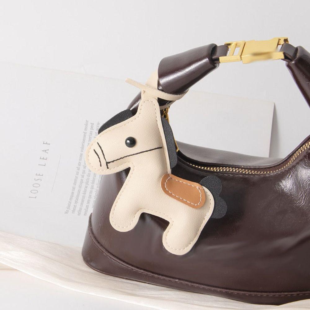 Lightweight Design Horse Keychain Pendant Vintage Style Cartoon Horse Pendant Year Of Horse