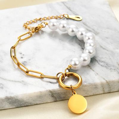 Einfache Ins Künstliche Perle Kleine Frische Mode Damen Armband Titan Stahl Valentinstag Geschenk Damen Kleine Anhänger Armband