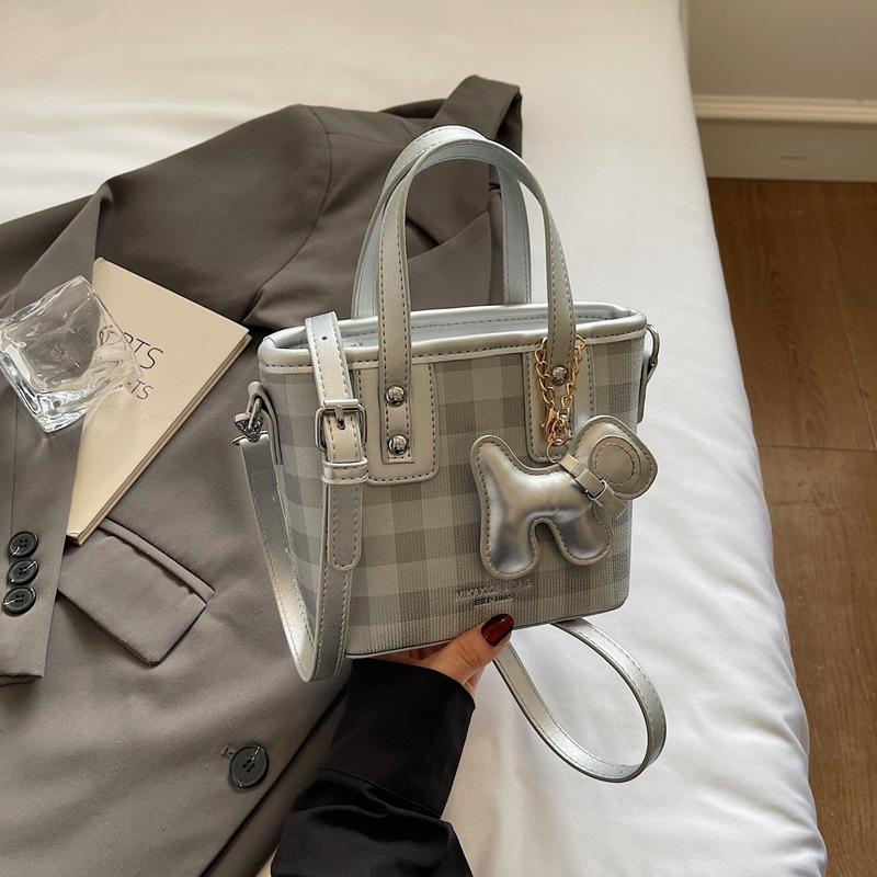 

Модная сумка Стильная сумка-ведро Высокий уровень внешнего вида Ретро сумка на одно плечо Сумка кроссбоди Женская сумка серебряный