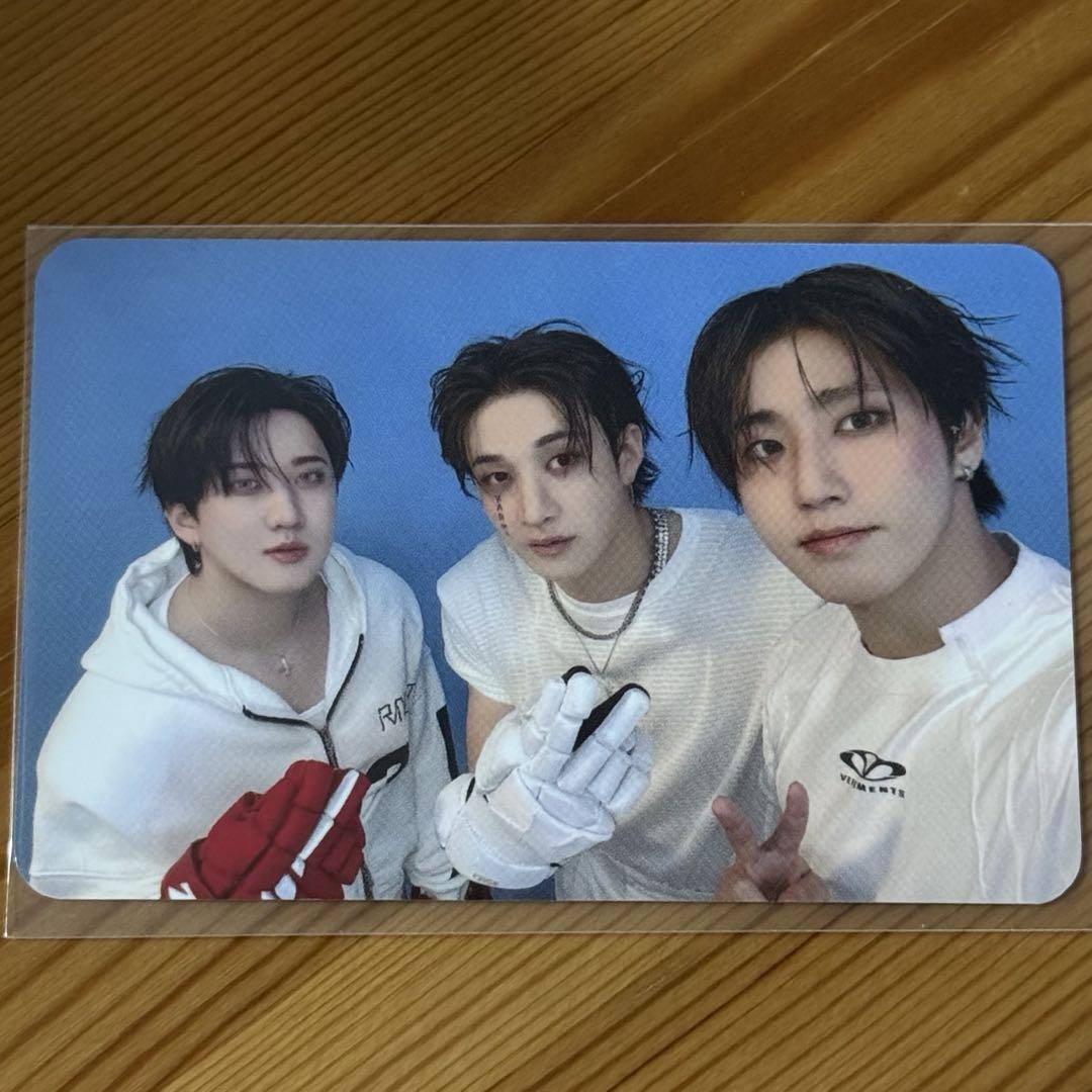 

[Б/У] Stray Kids KARMA POPUP Бонус при покупке Юнитная фотокарточка для обмена