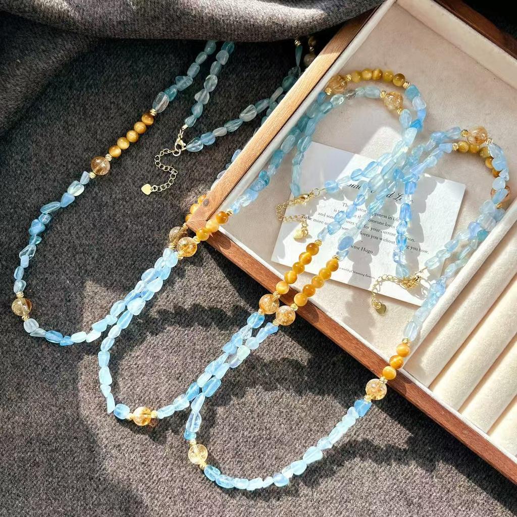 Collier chaîne pull vintage en œil de tigre naturel et aigue-marine, chaîne clavicule