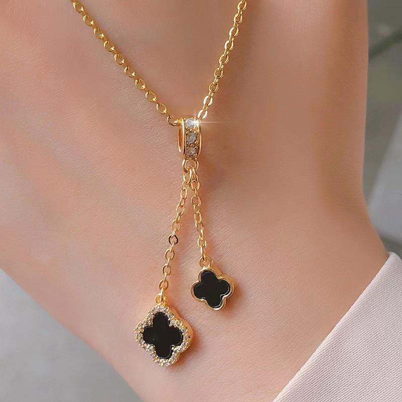 Four Leaf Clover Necklace with High-end Design and Niche Collarbone Chain