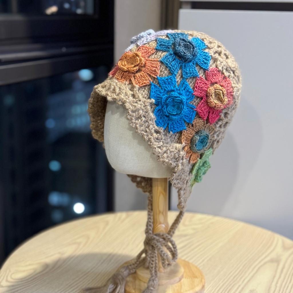 New Autumn and Winter Colorful Hand Crocheted Literary Knitted Hat for Women Ethnic Style Sweet and Versatile Double Layer Cotton Toe Cap