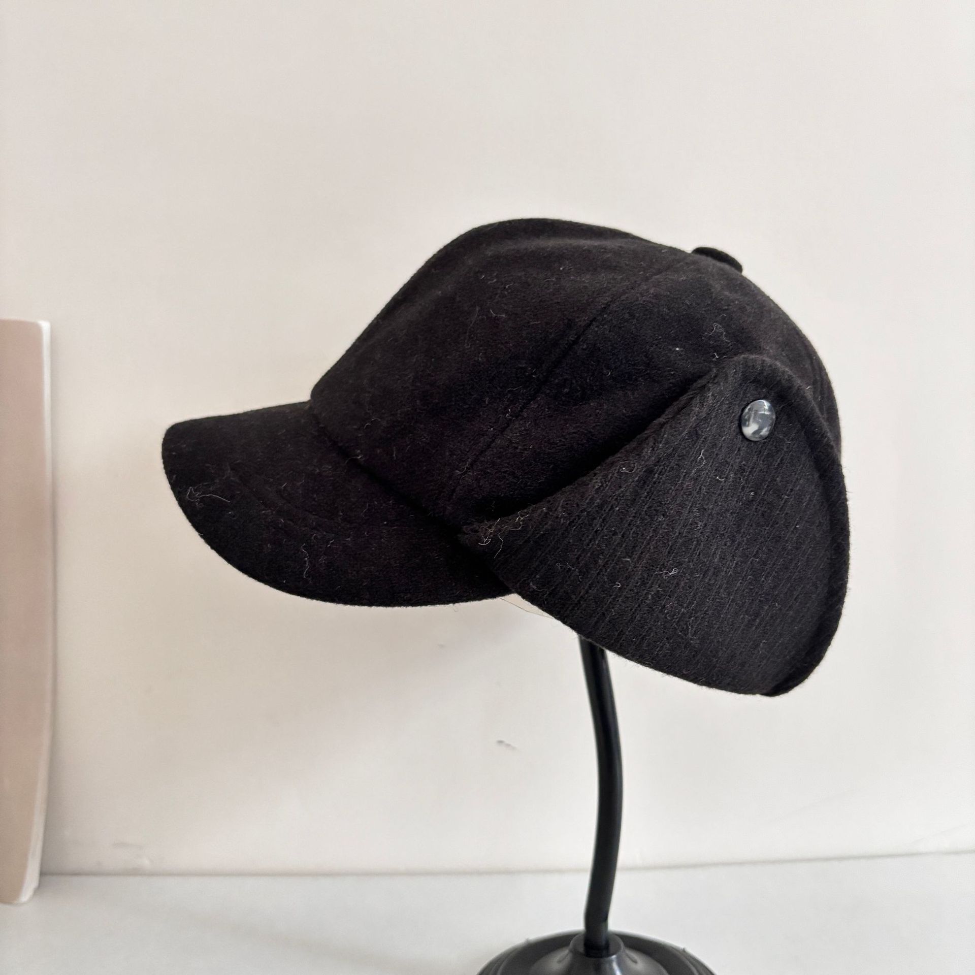 

Высококачественная бейсболка из плотного плетения, детская осенне-зимняя теплая кепка, контрастная защита для ушей, повседневная универсальная шляпа Lei Feng M（56-58cm） чёрный