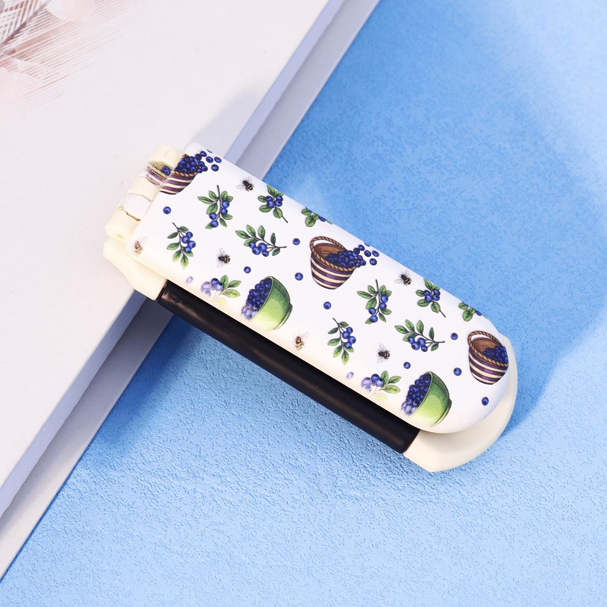 

1piece blueberry pattern 2-in-1 folding mirror comb with mirror, used for massaging scalp, tidying hair, easy to carry