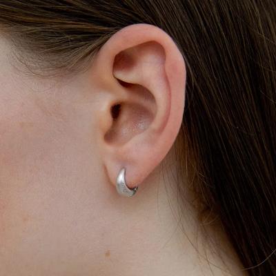 Luna Pebble One-Touch Earrings S (4 Colors) BH6E45620_4