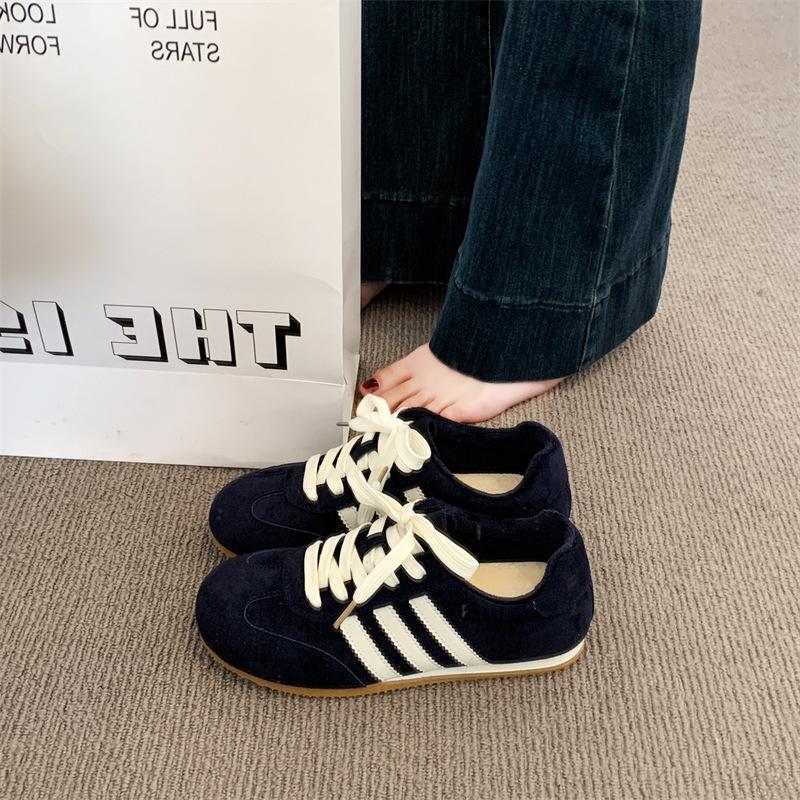 

Сказочные дышащие мягкая подошва новые женские легкие и тонкие ретро повседневные маленькие белые туфли 40