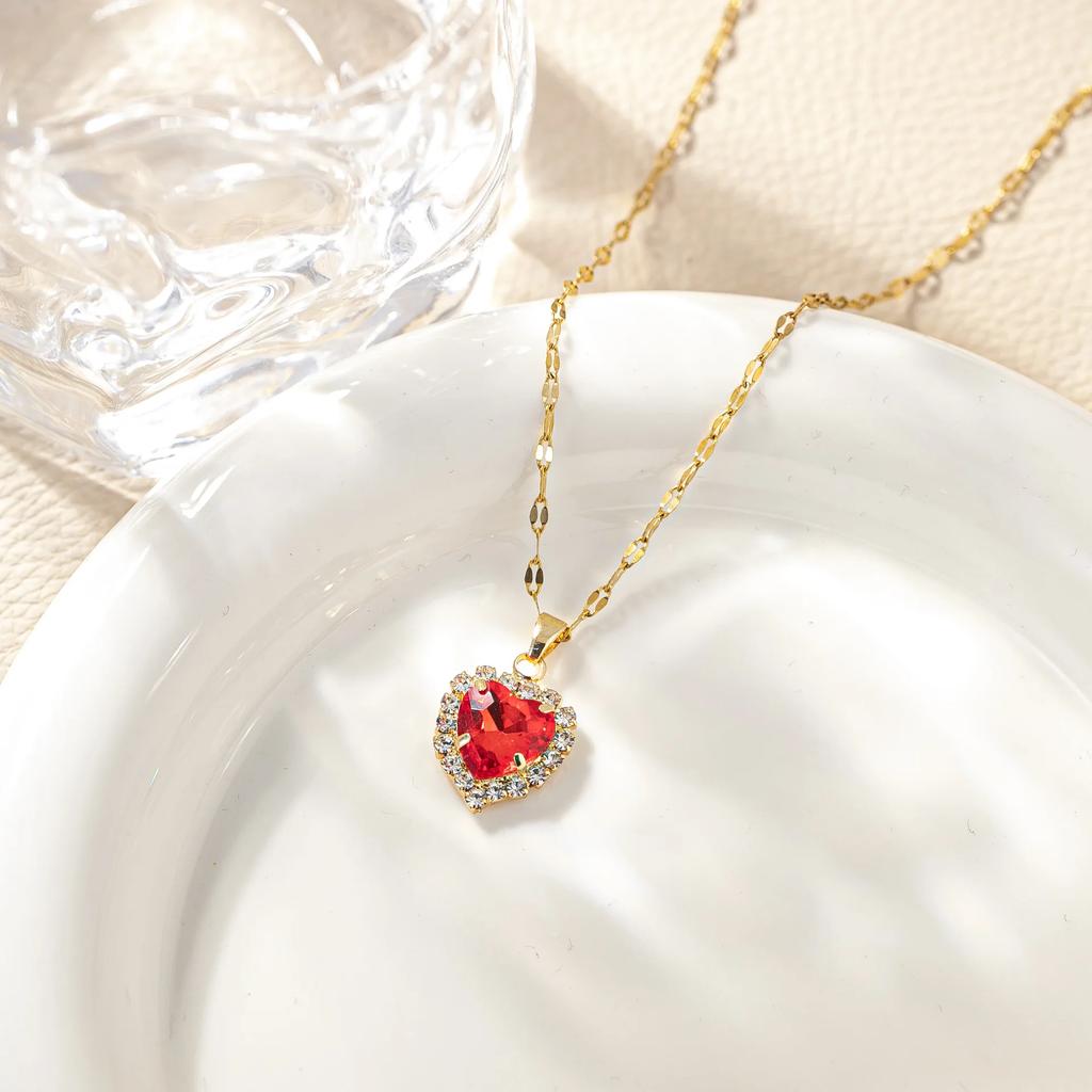 Stainless Steel Chain Classic Shiny Colorful Zircon Love Heart Pendant Necklace for Women Cute Simple Jewelry Accessories Gifts