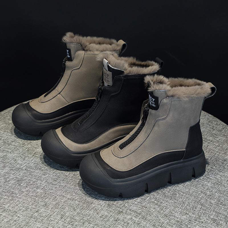 Boots women's soft leather Martin boots comfortable women's shoes autumn 2025 new velvet short boots autumn and winter explosion
