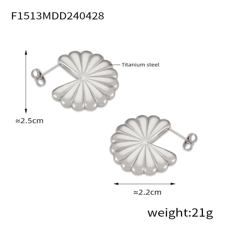 French Retro Light Luxury Minimalist Folded Fan-Shaped 18k Gold Plated Titanium Steel Earrings