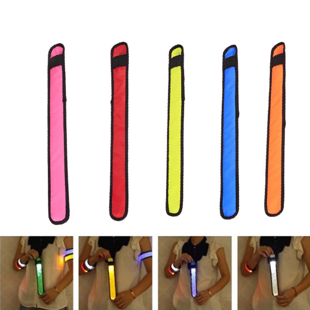 LED Flashing Light Up Glow Bransoletka Nadgarstek Koncert wokalny Party Rekwizyty Prezent