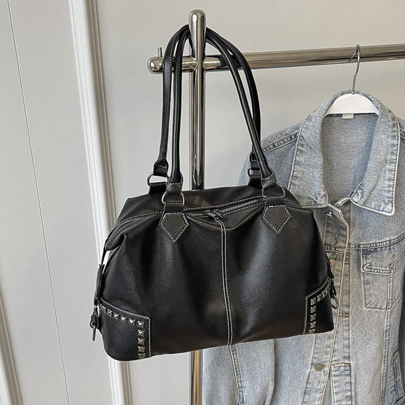 Fashion Rivet Large Capacity Women's Bag New Short Distance Travel Handbag Texture Leather Single Shoulder Crossbody Bags